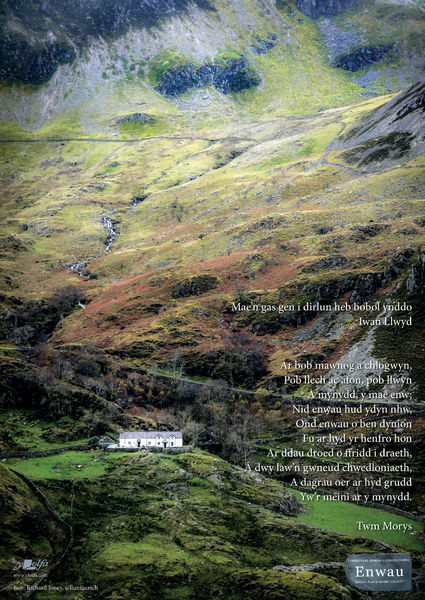 Poster newydd i hyrwyddo pwysigrwydd cadw enwau lleoedd Cymraeg